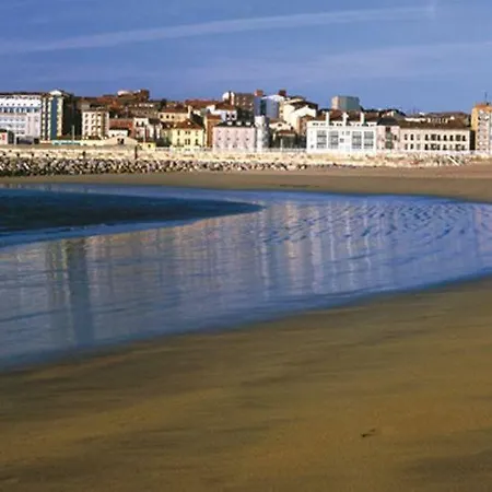 Residencial Playa Poniente Gijon